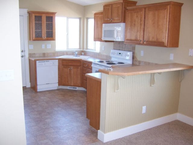 Building Photo - 9698 W Amity Rd