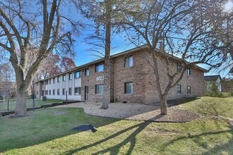 Building Photo - 6001 E Viking Blvd
