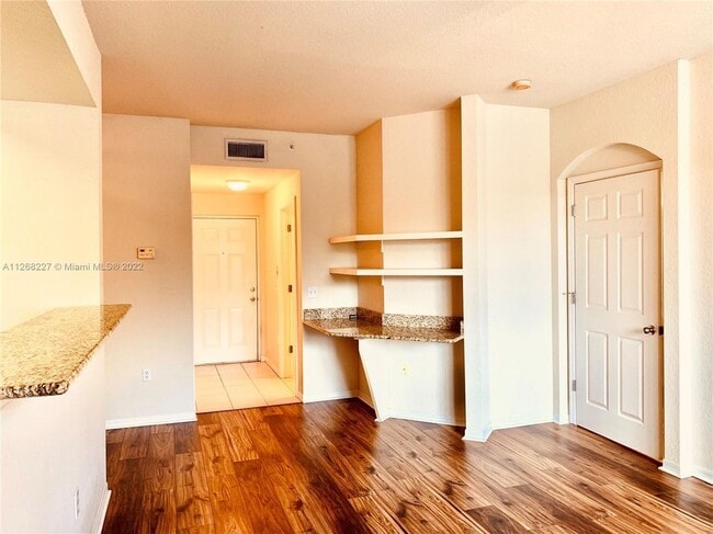 Building Photo - 11032 Legacy Dr