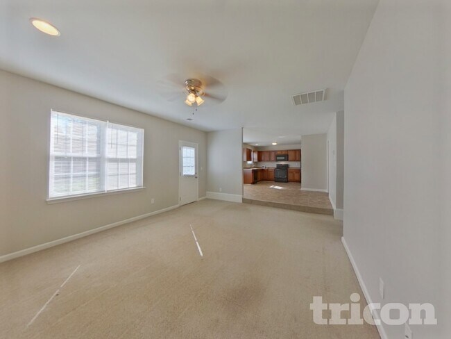 Foto del edificio - 5506 Linda Vista Ln