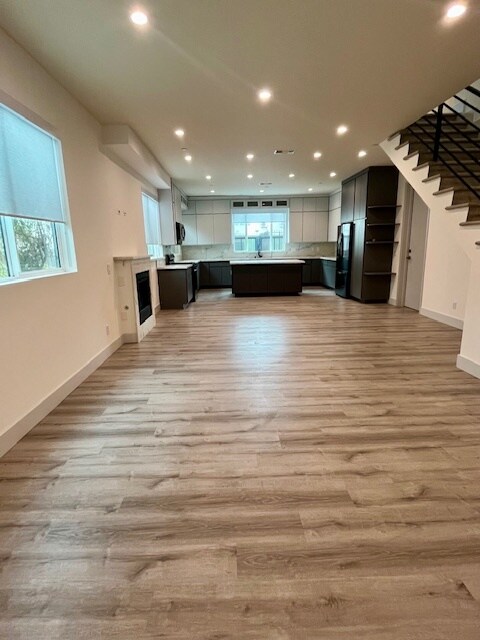 Huge Living Rm Dining Rm - 3877 Bentley Ave