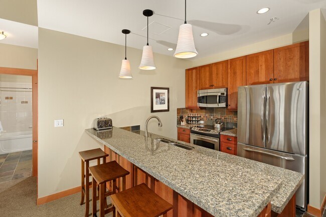 Building Photo - 60 Carriage Way