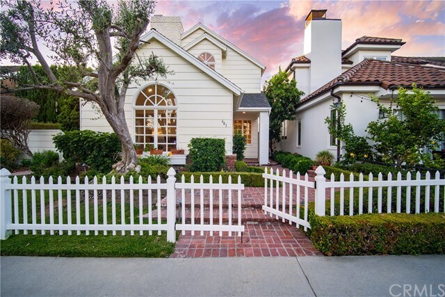 Foto principal - 601 Dahlia Ave