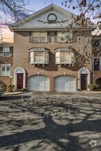 Building Photo - 1460 N Quinn St