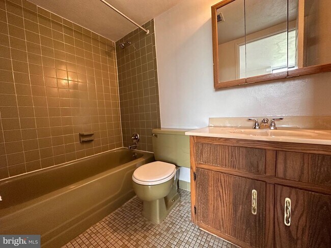 Foto del edificio - 3333 Forest Ln