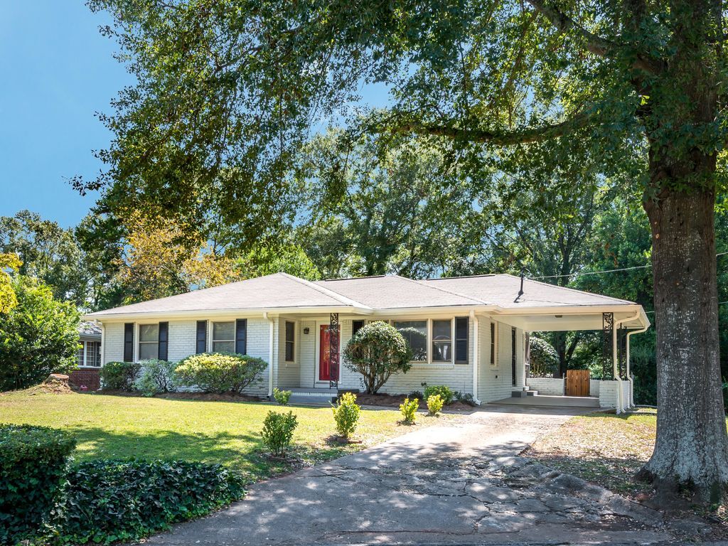 Primary Photo - 2461 Fontaine Circle