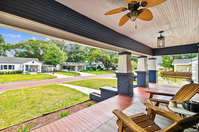 Foto del edificio - Riverside Heights Historic Bungalow!