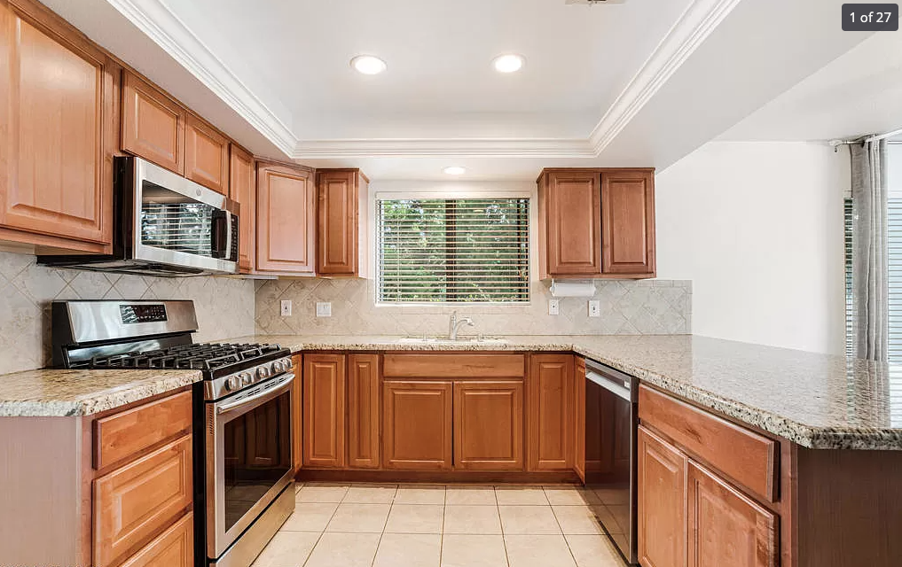Primary Photo - 2050 Los Feliz Dr