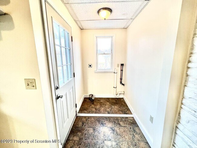 Foto del edificio - 1427 N Lincoln Ave