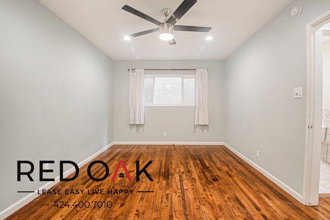 Foto del edificio - 1023 Hayworth Ave