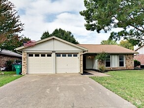 Building Photo - 6625 Fair Oaks Dr