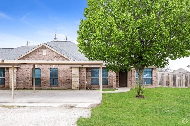 Building Photo - 109 Jolin Ln