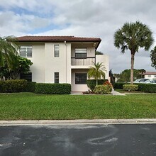 Building Photo - 8045 Eastlake Dr