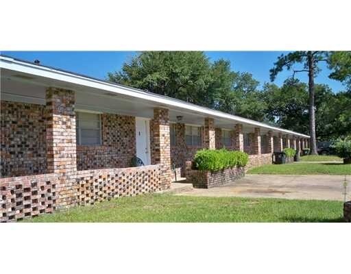 Primary Photo - Dedeaux Apartments