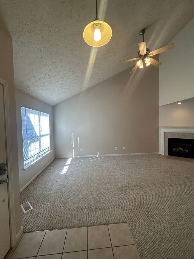 Foto del edificio - 3 Bedroom, 2.5 Bath Close To Purdue