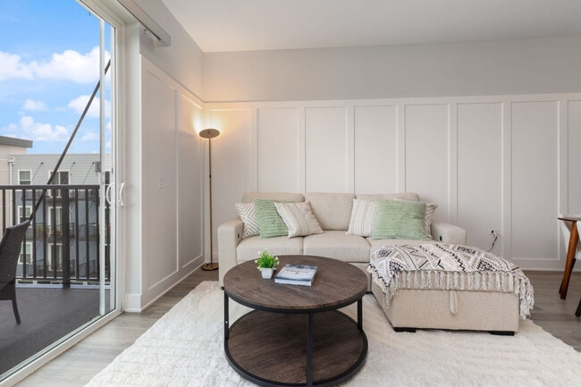 Foto del edificio - 28294 Ferry Rd