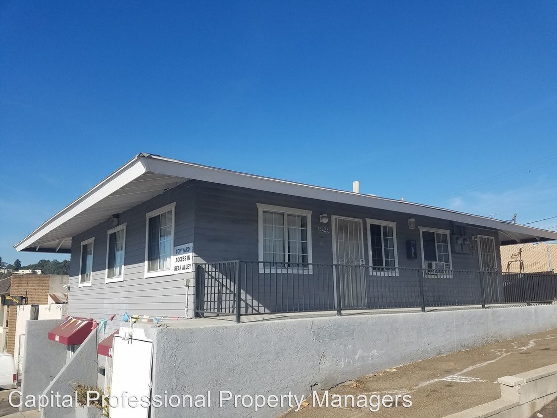 Foto principal - 4440 Glacier Ave