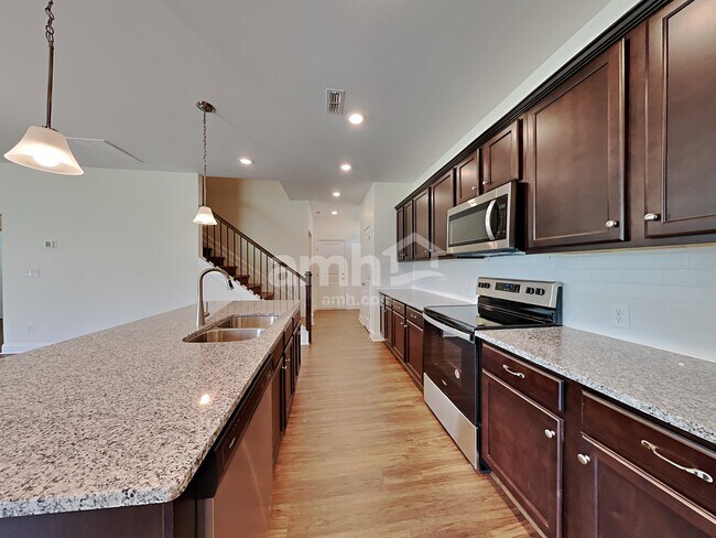Foto del edificio - 109 Twin River Dr