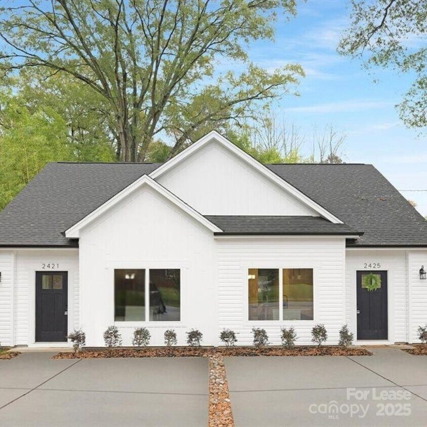 Foto principal - 4811 Victoria Ave