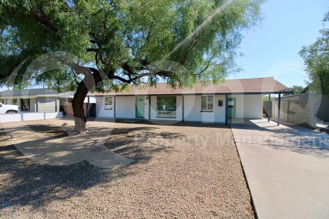 Foto del edificio - 7031 E Cypress St