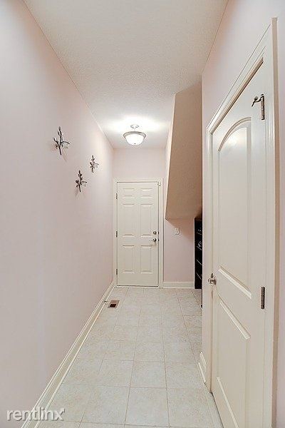Building Photo - 5 br, 3.5 bath House - 9817 Frederick Place