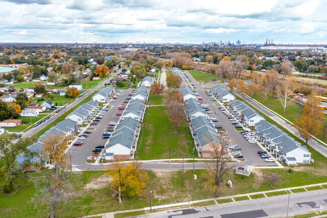 Aerial Photo - Renaissance Estates of Ecorse