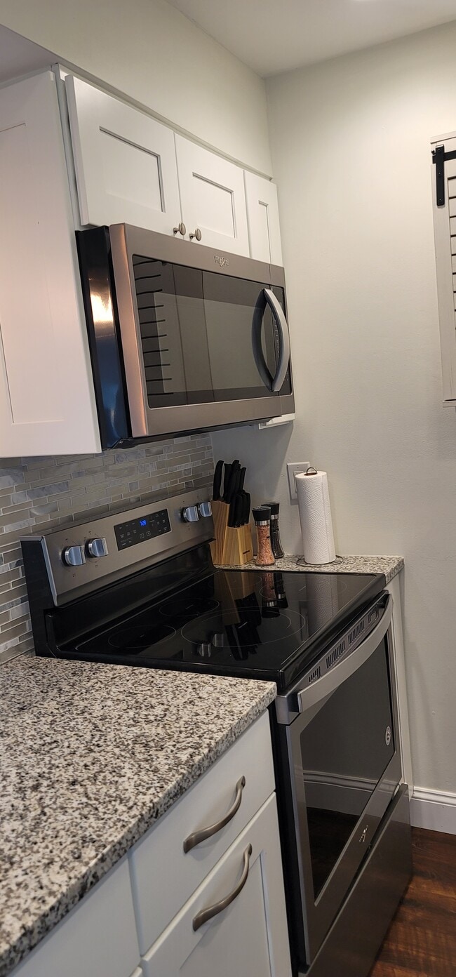 Photo - 1830 Robalo Dr Apartment