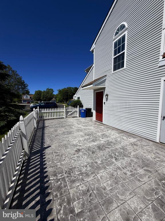 Foto del edificio - 543 Cedar Hollow Dr