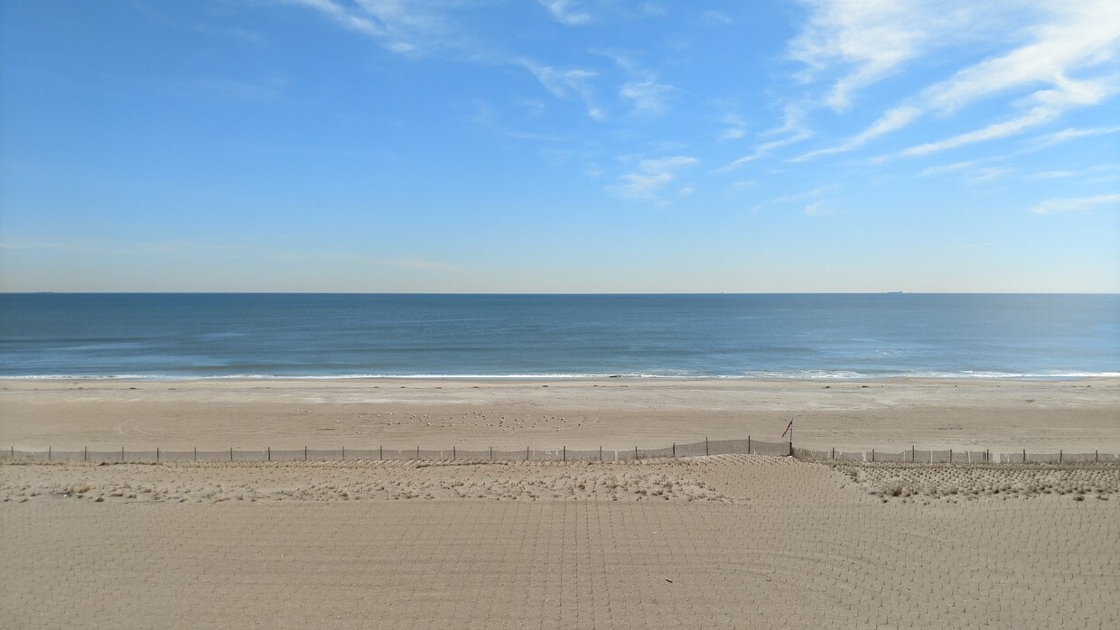 11820 Ocean Promenade Belle Harbor, Queens, NY 11694 Condo for Rent