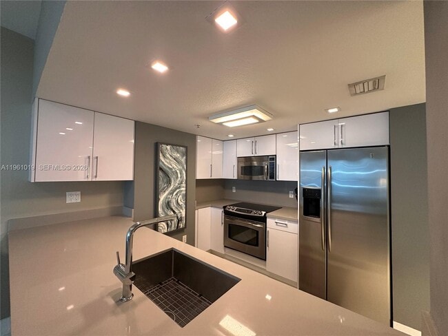 Foto del edificio - 1800 N Bayshore Dr