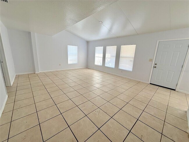 Building Photo - 1427 45th Ave Cir W