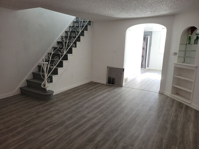 Foto del edificio - Amenity Filled Home - Wissinoming