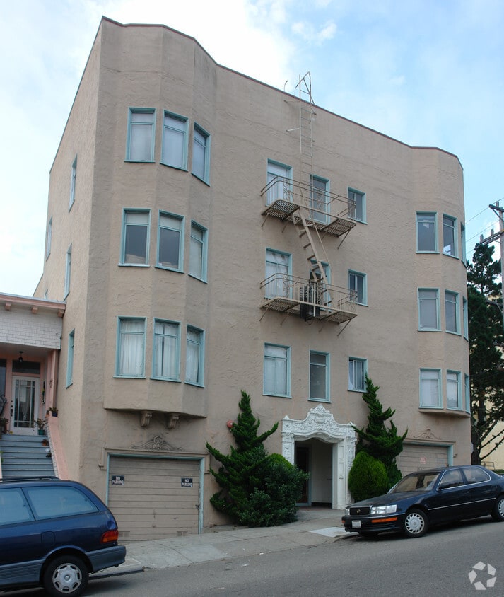 Building Photo - 401 43rd Ave