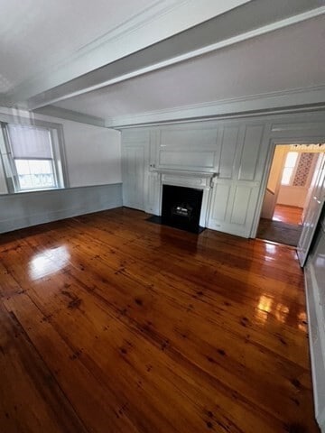 Building Photo - 25 Pleasant St