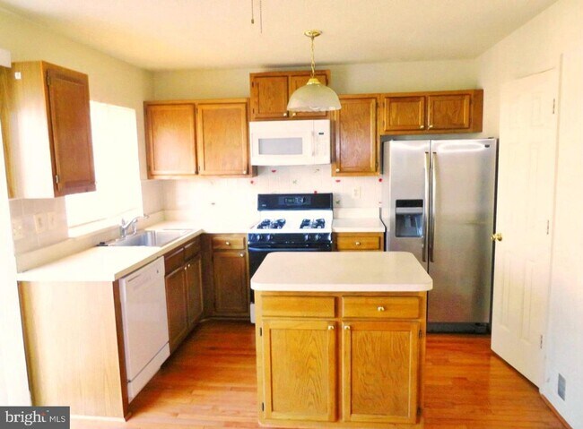 Foto del edificio - 6502 Old Carriage Ln