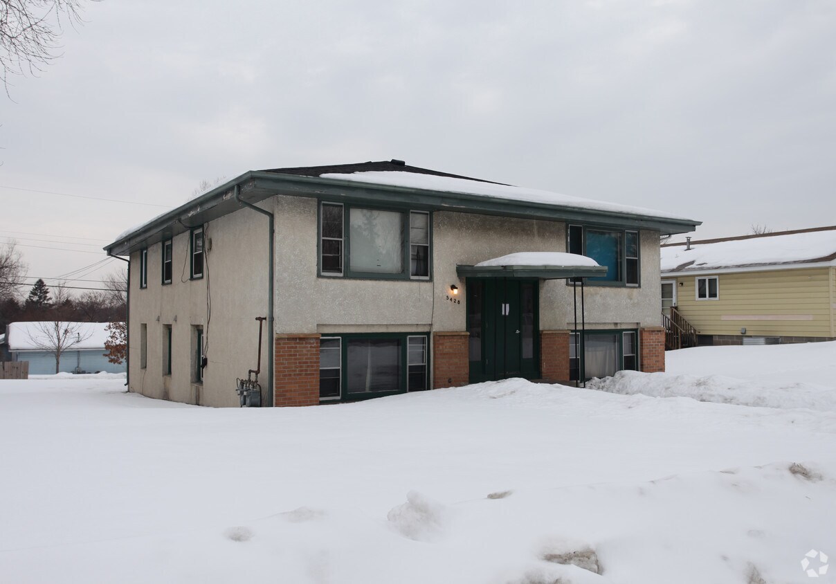 Building Photo - 5428 5th St NE