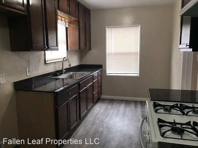 Foto del edificio - 2 br, 1 bath House - 945 72nd Ave.