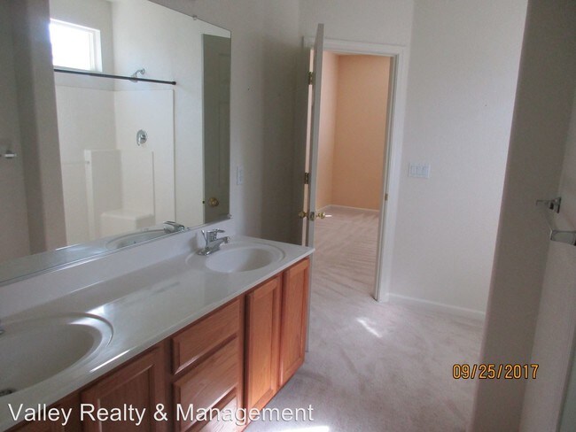 Building Photo - 502 La Quinta Ct