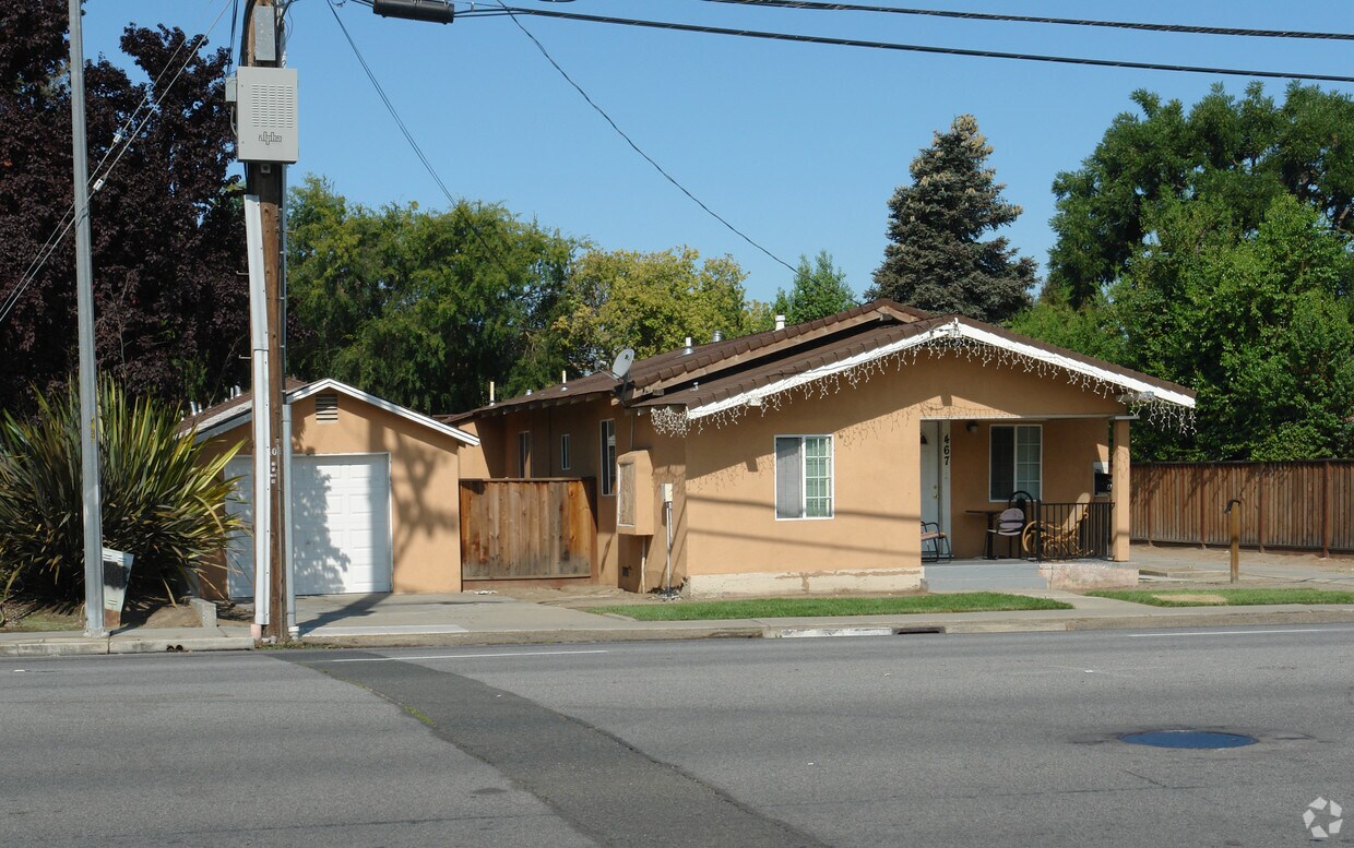 Primary Photo - 467 Meridian Ave