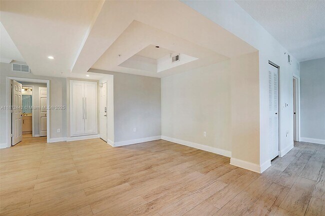 Foto del edificio - 4905 Midtown Ln