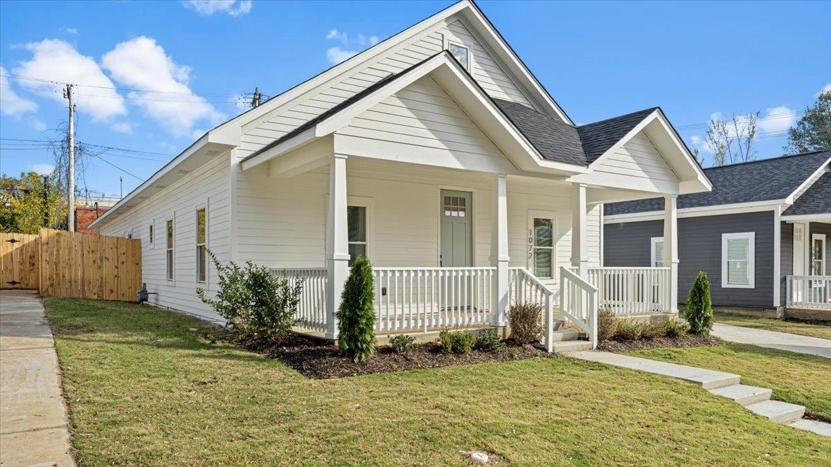 Primary Photo - 1072 Bruce St