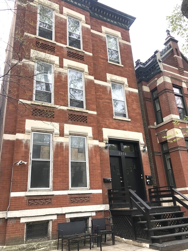 Primary Photo - 2032 N Bissell St