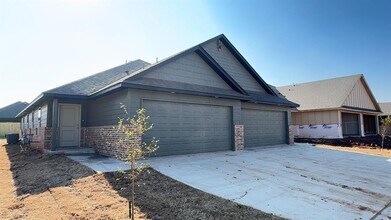 Building Photo - 1204 NW 113th St