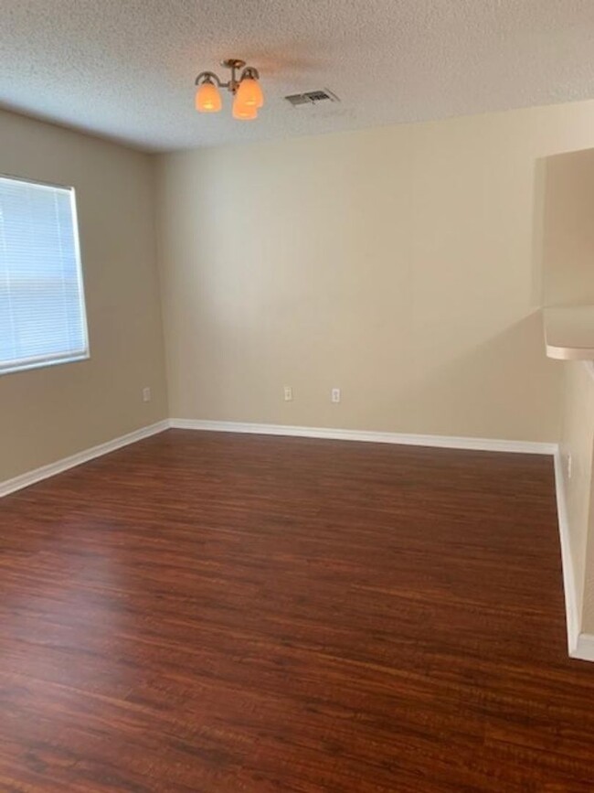 Building Photo - 12977 Lexington Summit St