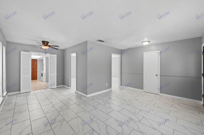 Foto del edificio - 3538 Hacienda Dr