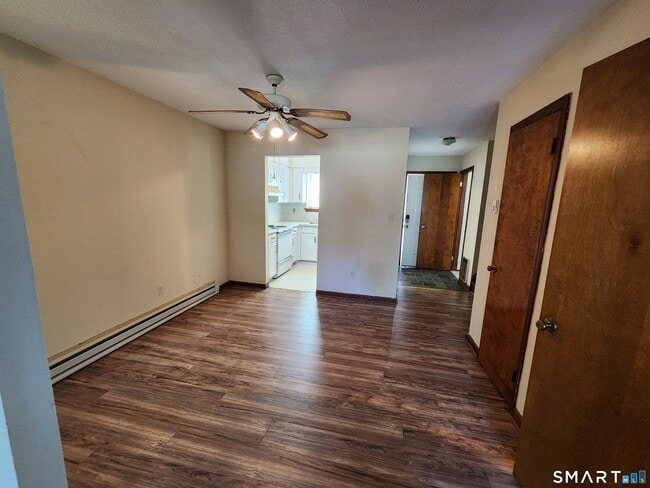 Building Photo - 71 Bentwood Dr