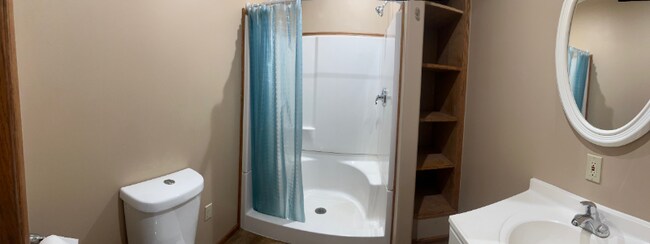 Foto del edificio - 103 N Market St