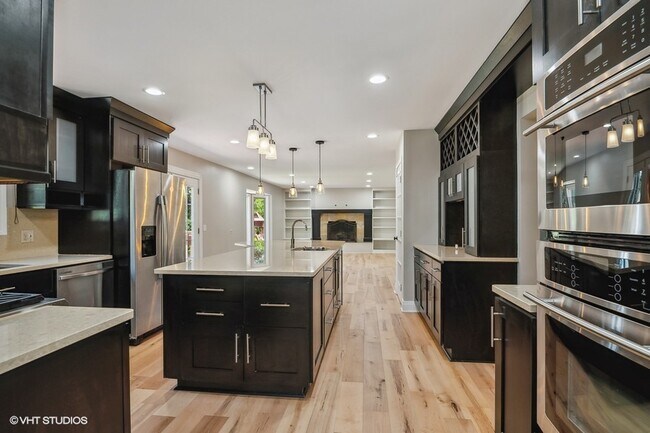 Foto del edificio - 628 Mullady Pkwy