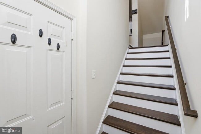 Foto del edificio - 18525 Sierra Springs Square