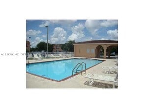 Building Photo - 15741 SW 137th Ave